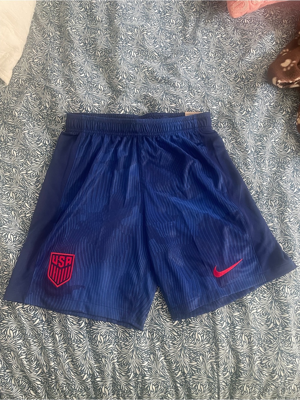 Nike Dri-Fit Team USA Men’s Slim Fit Strike Performance Shorts Blue Medium